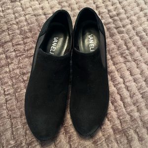 Size 8M Vaneli Jilly EUC